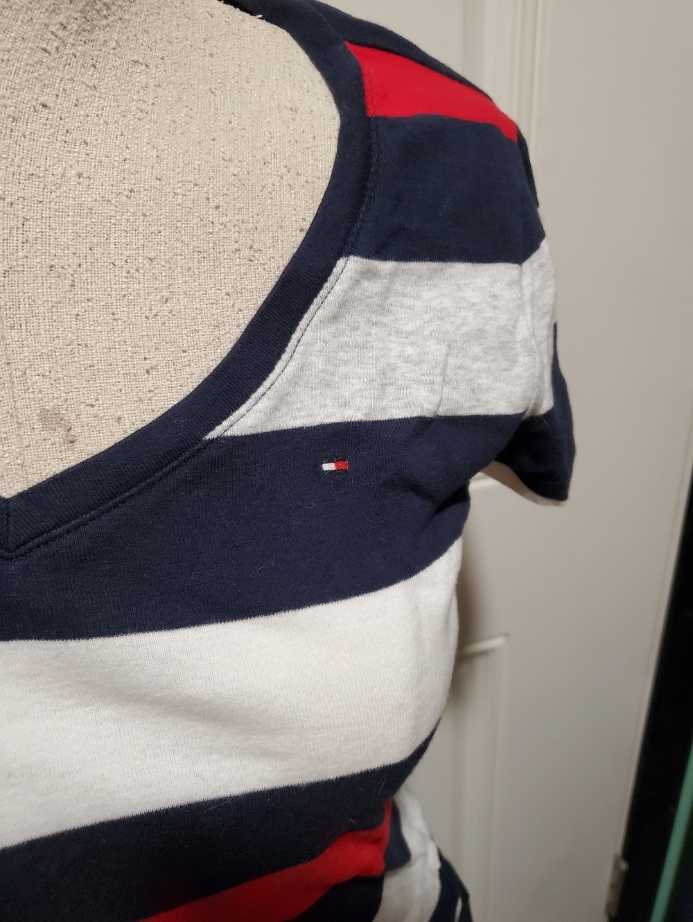 Tommy Hilfiger Women's Navy White Red Striped V-Neck Tee - Picture 2 of 8